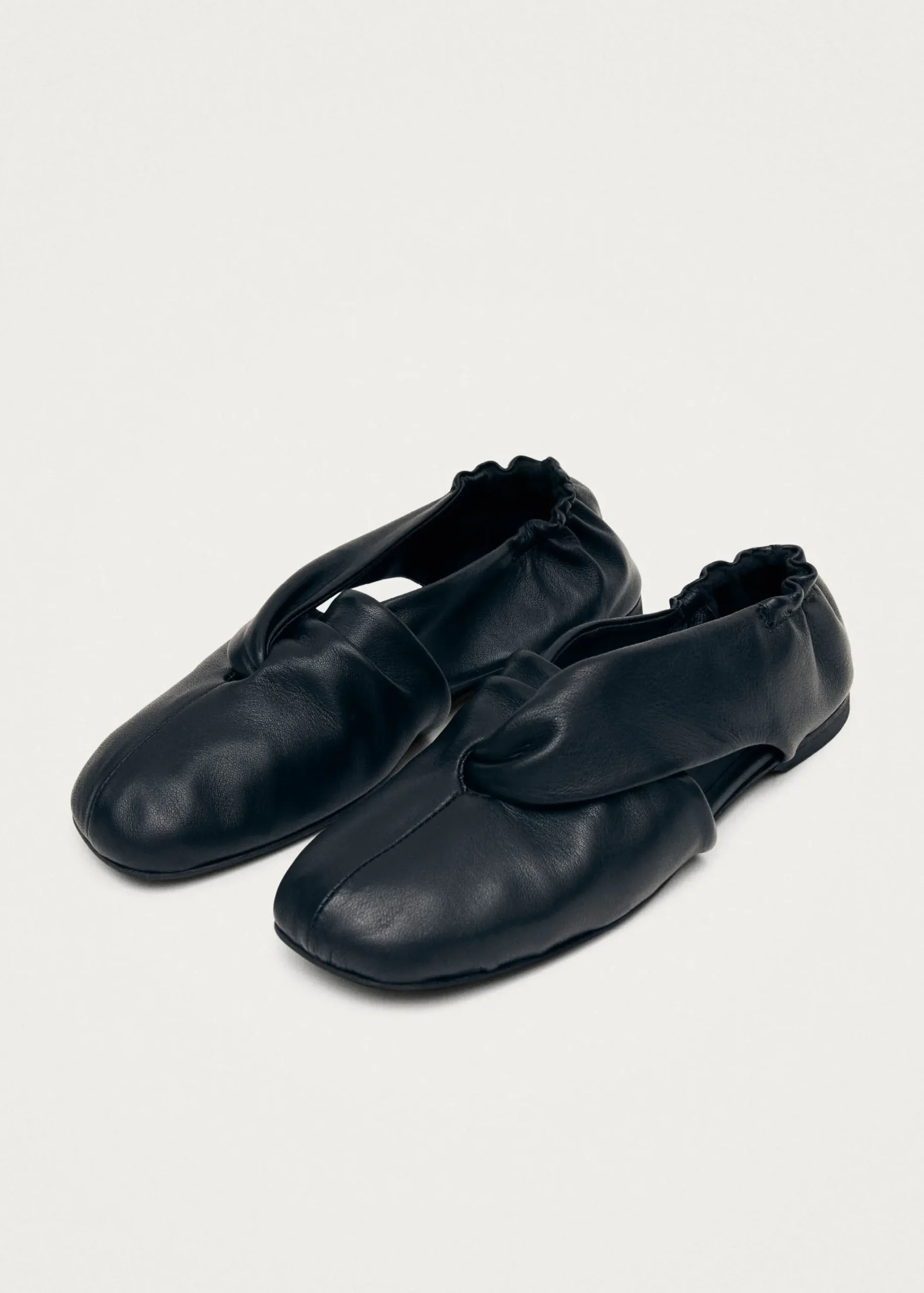 Alaula Leather Ballet Flats|ALOHAS Fashion