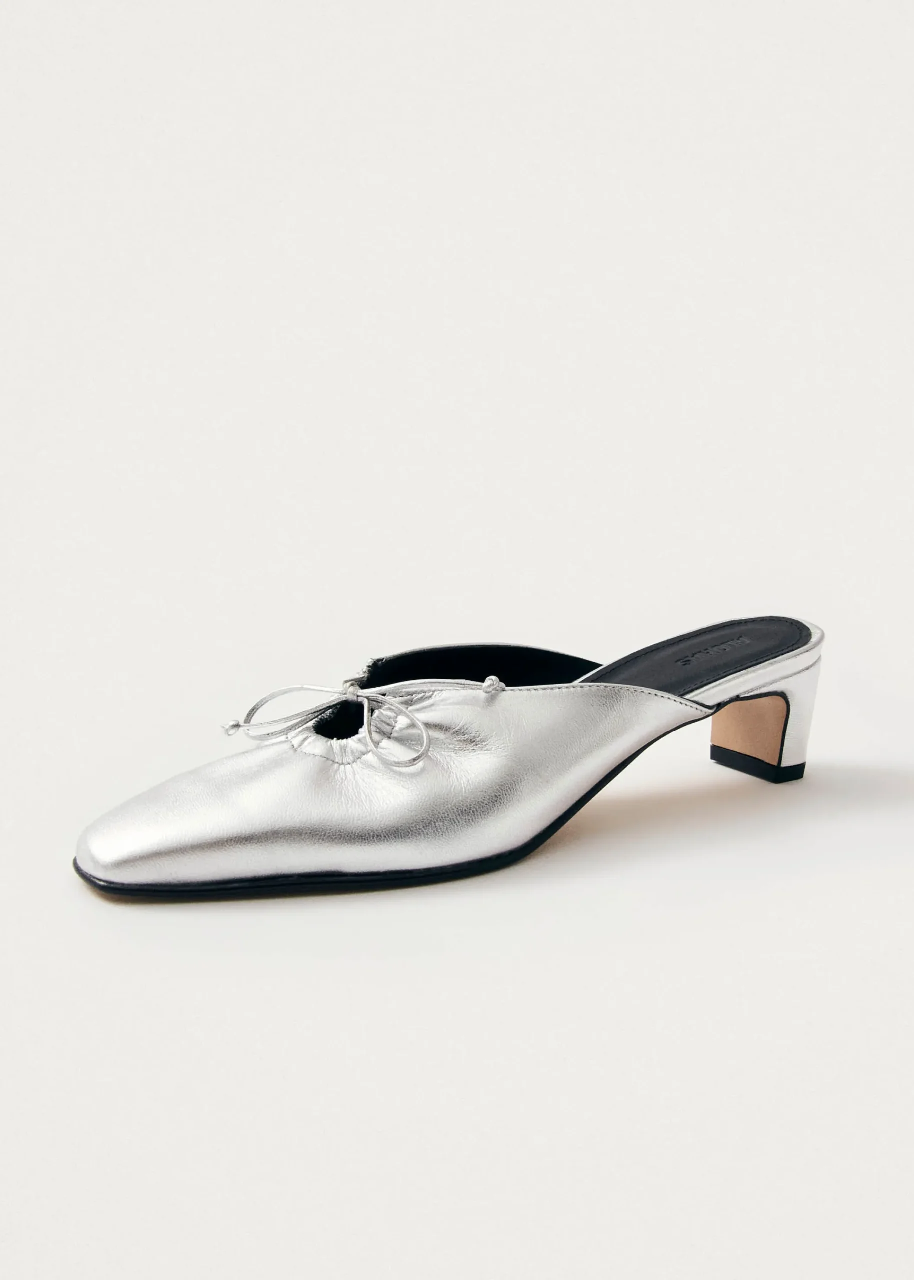 Amar Shimmer Silver Leather Mules|ALOHAS Sale