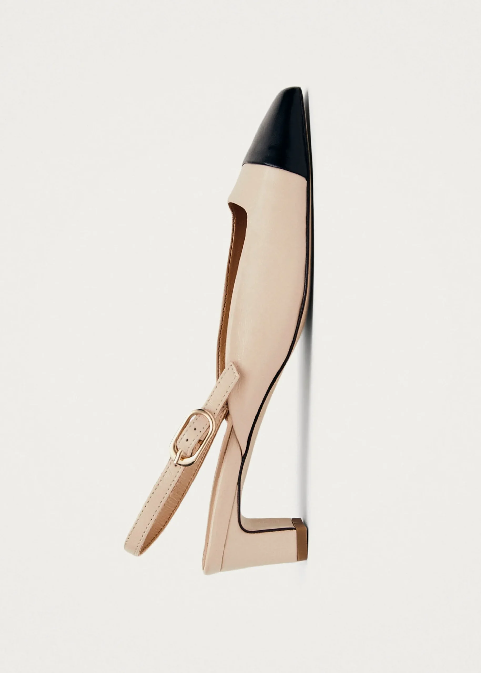 Lindy Bicolor Cream Black Leather Pumps|ALOHAS Hot