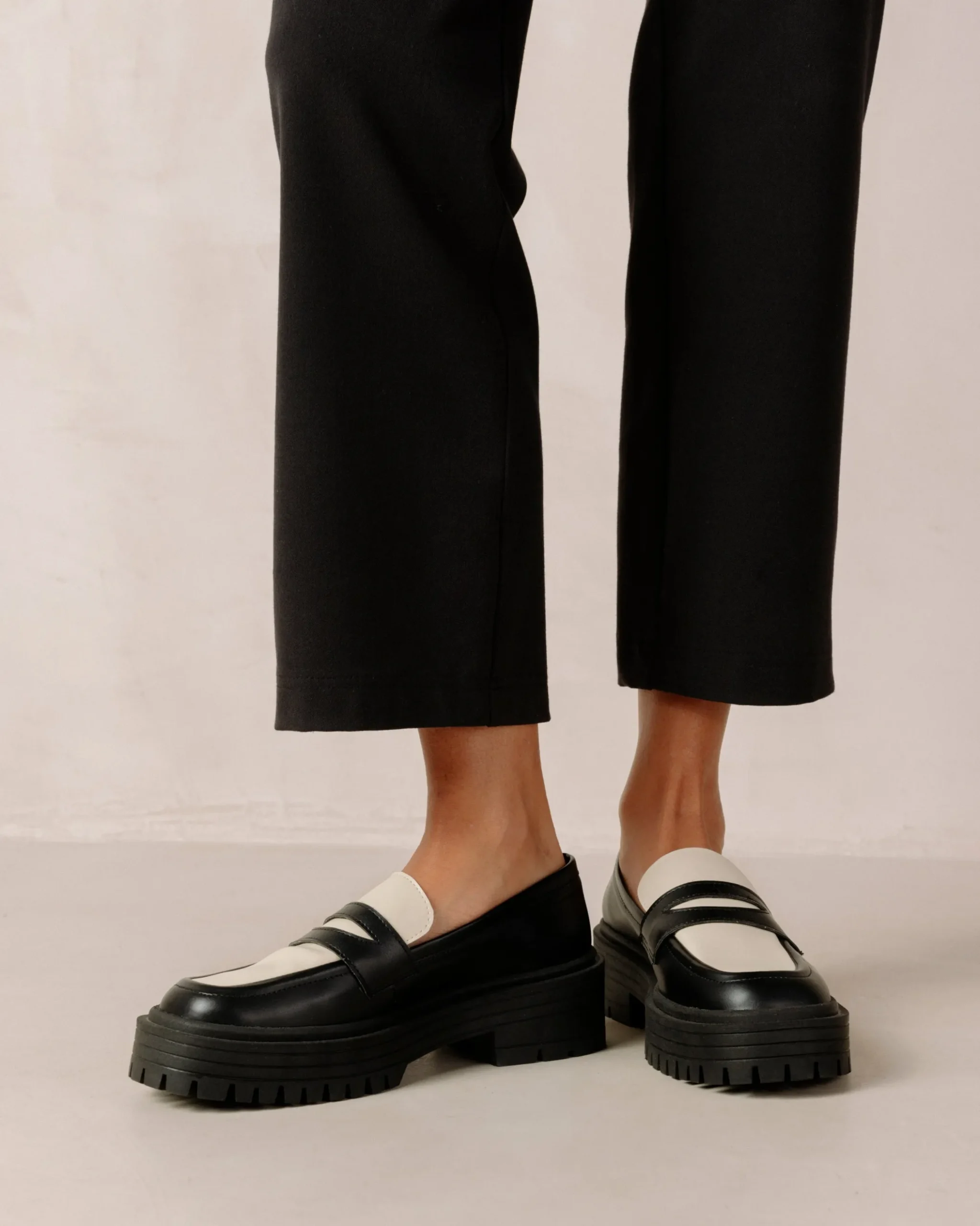 Mask Bicolor Black Vegan Leather Loafers|ALOHAS Online