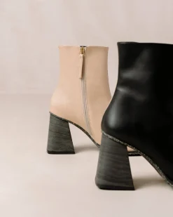 South Bicolor Corn Stone Beige Black Vegan Leather Ankle Boots|ALOHAS New