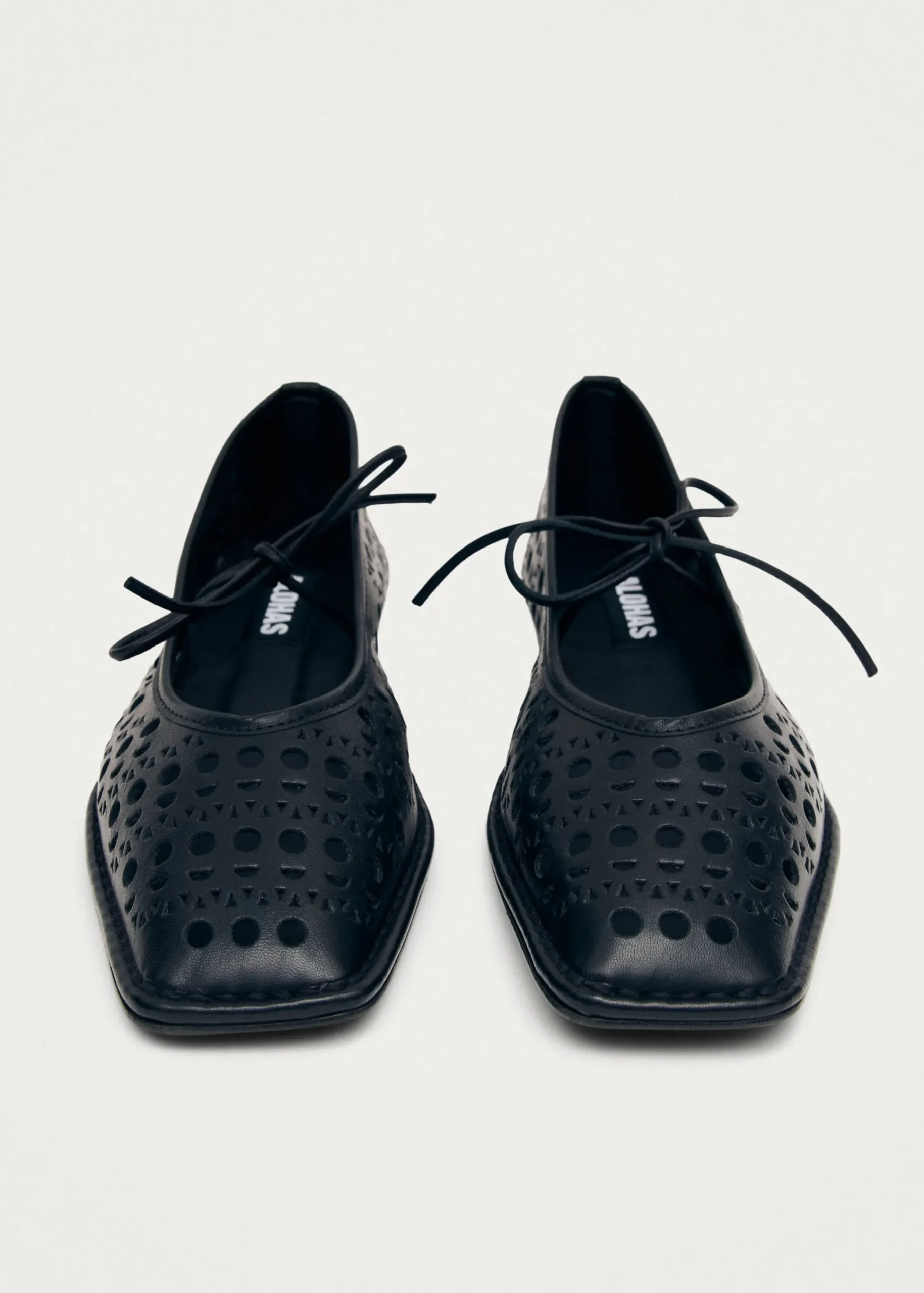 Sway Slit Black Leather Ballet Flats|ALOHAS Sale