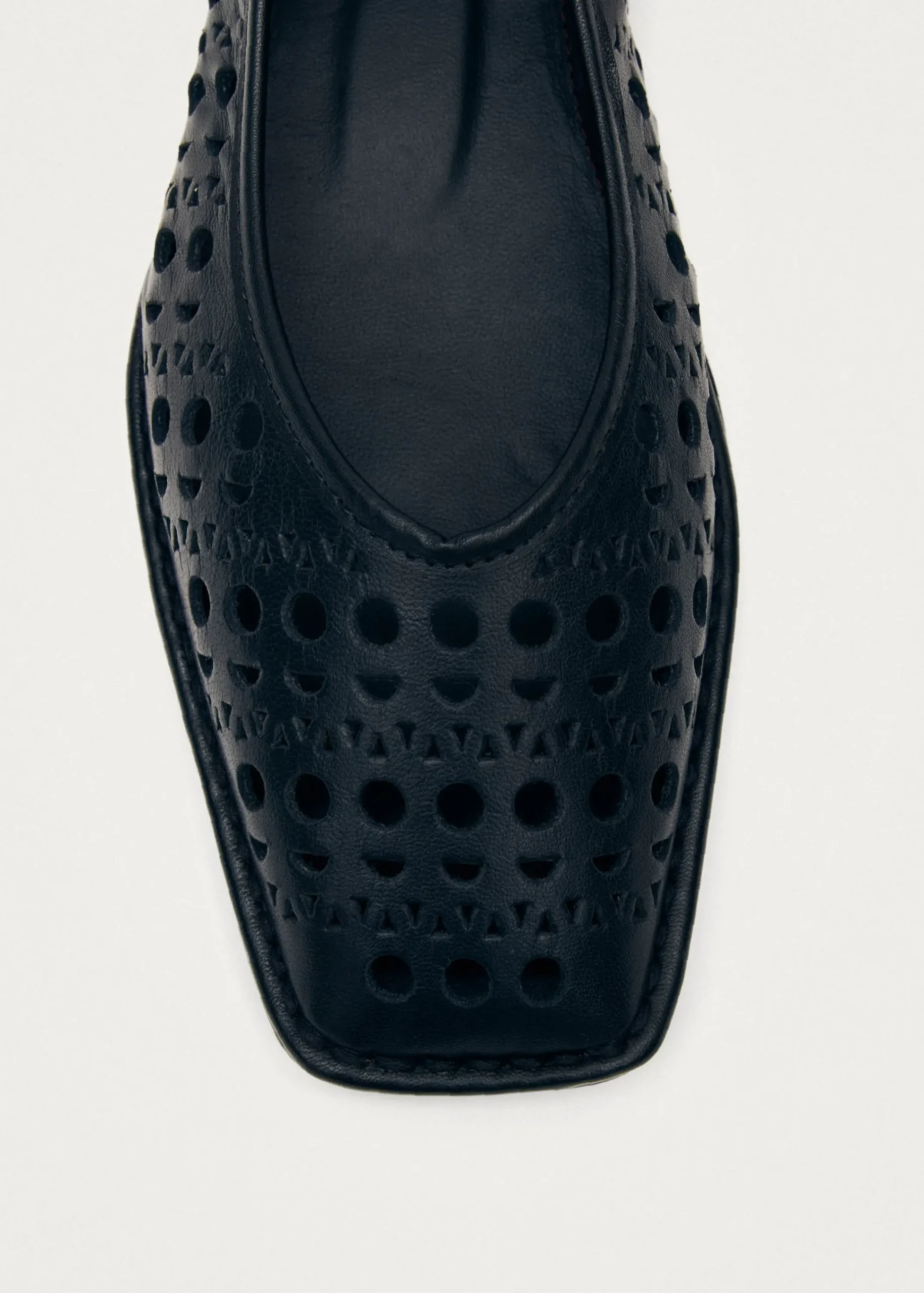 Sway Slit Black Leather Ballet Flats|ALOHAS Sale
