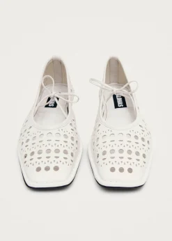 Sway Slit White Leather Ballet Flats|ALOHAS Fashion