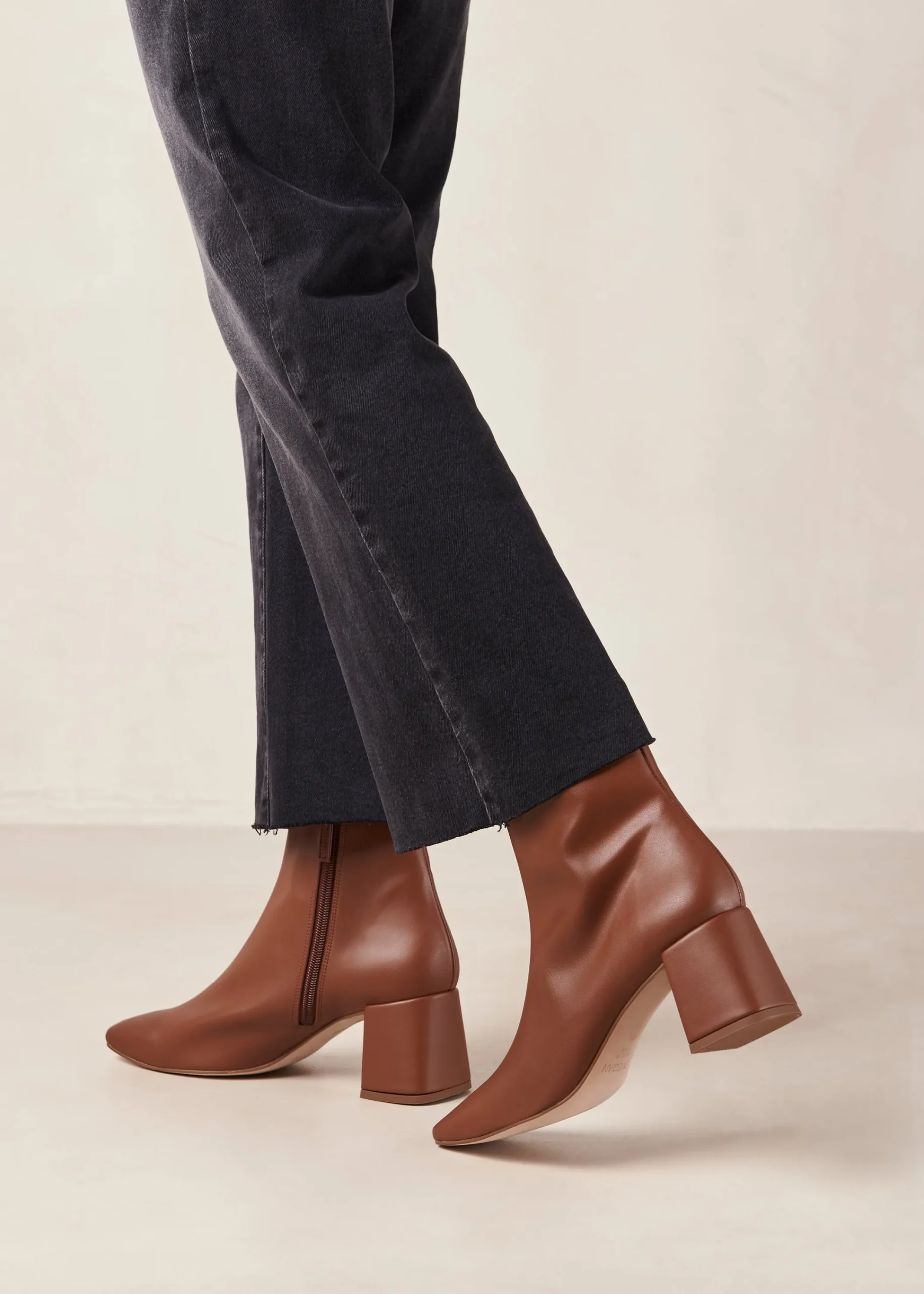 Watercolor Gingerbread Brown Vegan Leather Boots|ALOHAS Discount